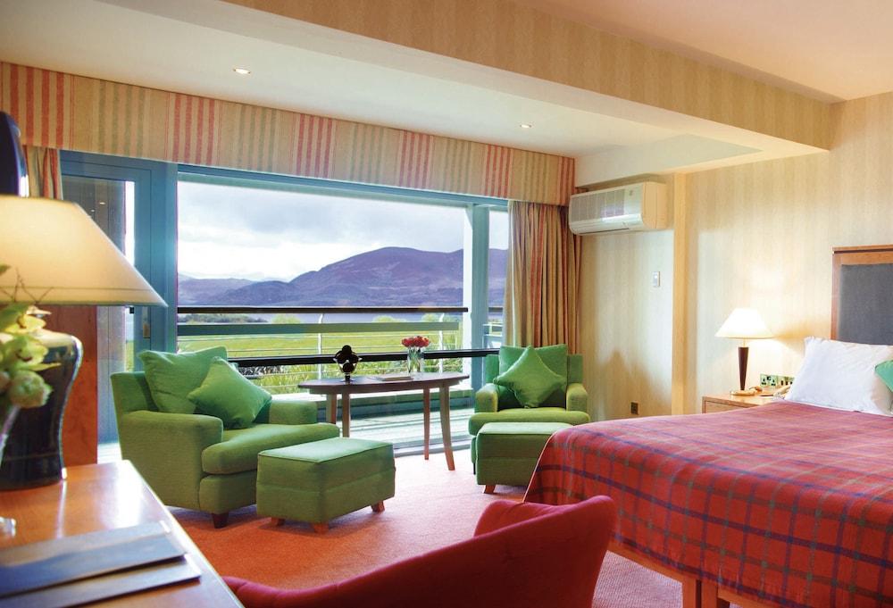 Aghadoe Heights Hotel & Spa Killarney Exterior photo A room at the Killarney International Hotel