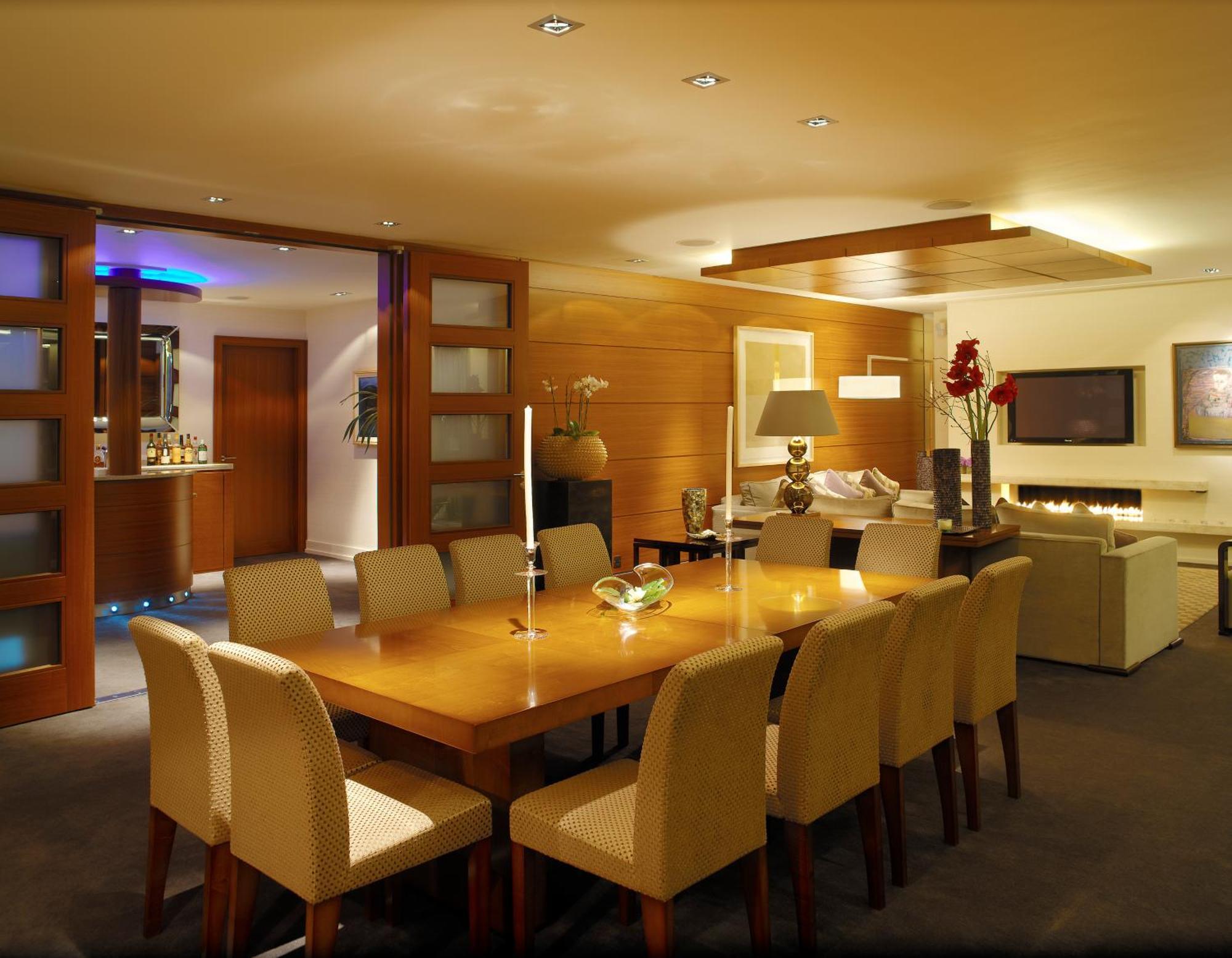 Aghadoe Heights Hotel & Spa Killarney Room photo The interior of the British Airways Concorde Room