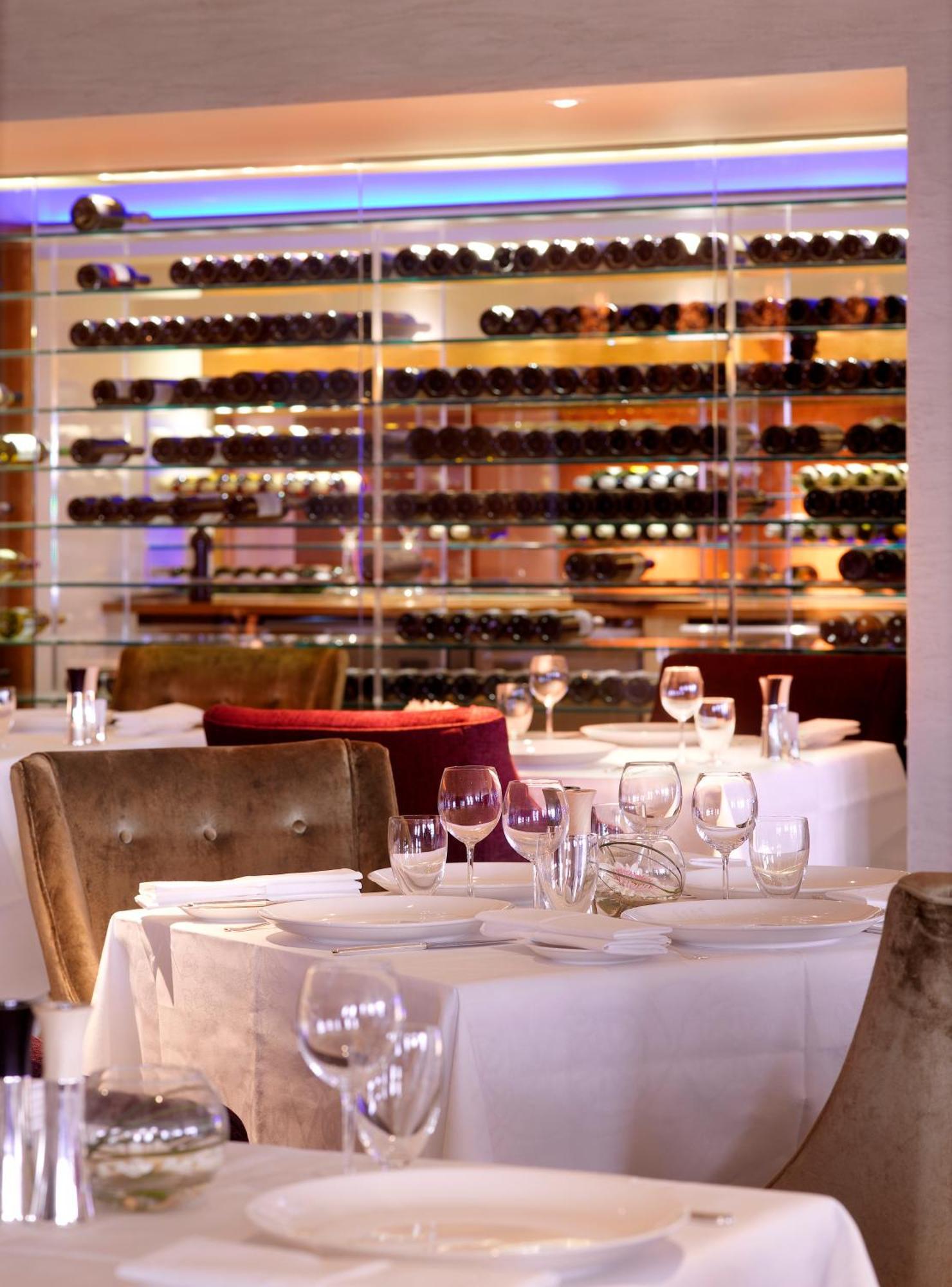 Aghadoe Heights Hotel & Spa Killarney Restaurant photo Interior of the restaurant